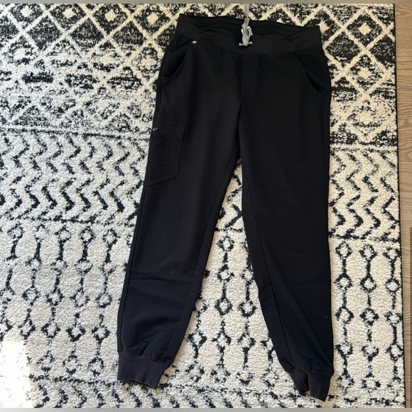 FIGS Zamora Jogger Scrub Pants - Picture 5 of 6